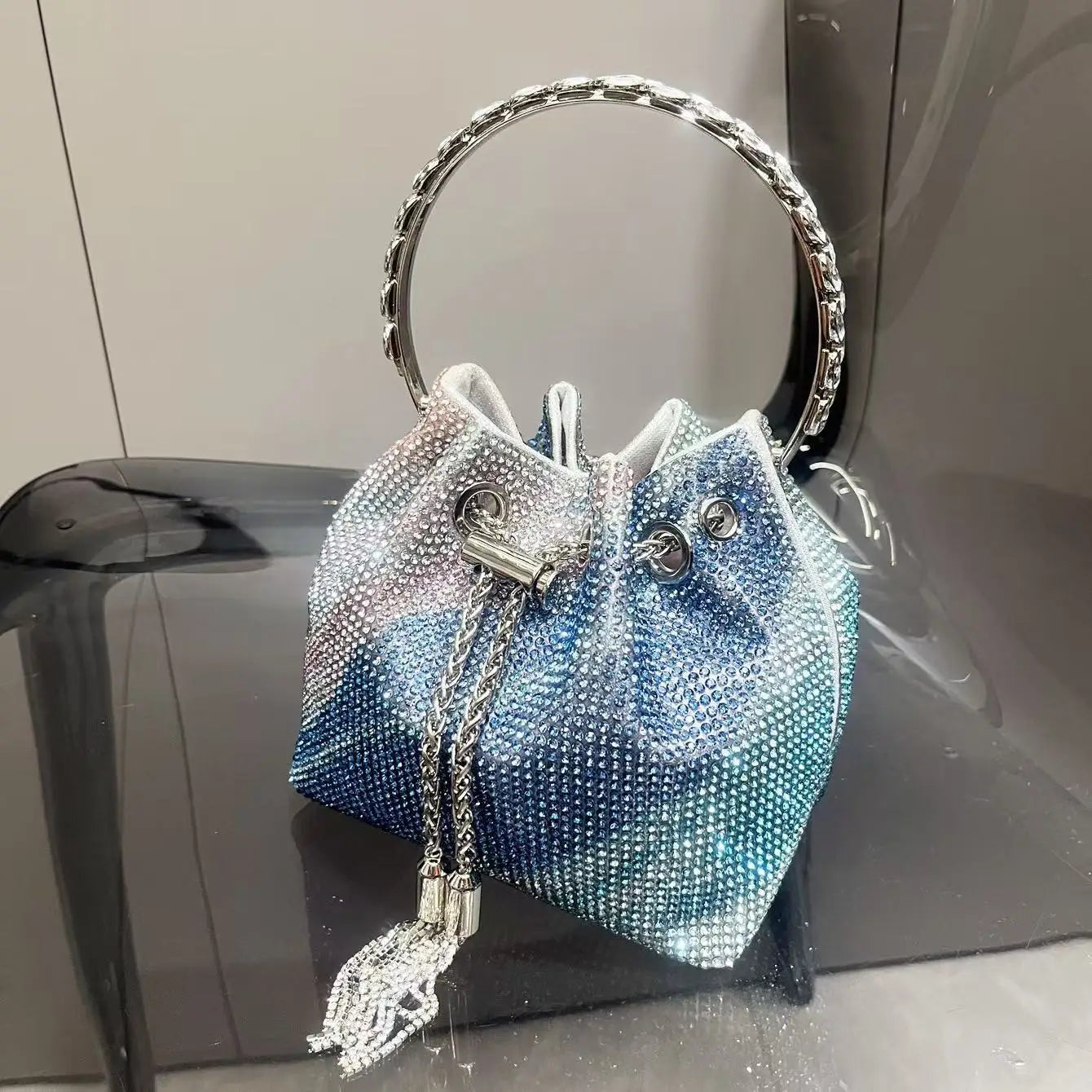 Luxury String Bucket Bag Crystal Shiny Rhinestones Diamond Evening Bag Women's Handbag Wedding Party Clutch Purse Crossbody Bag